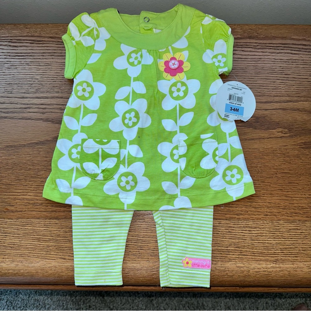 NWT Carter’s green floral baby’s outfit with striped leggings 3-6M 100% cotton